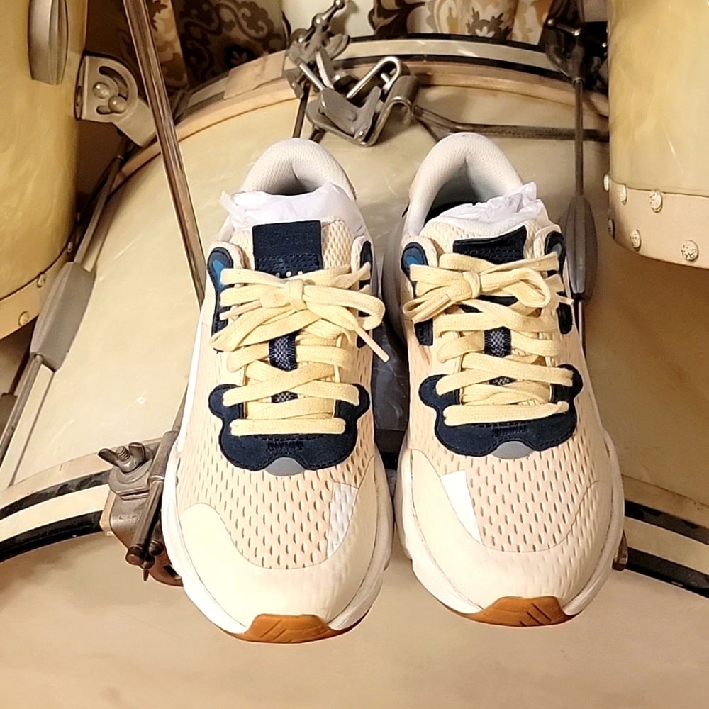 Sorel kinetic shoes